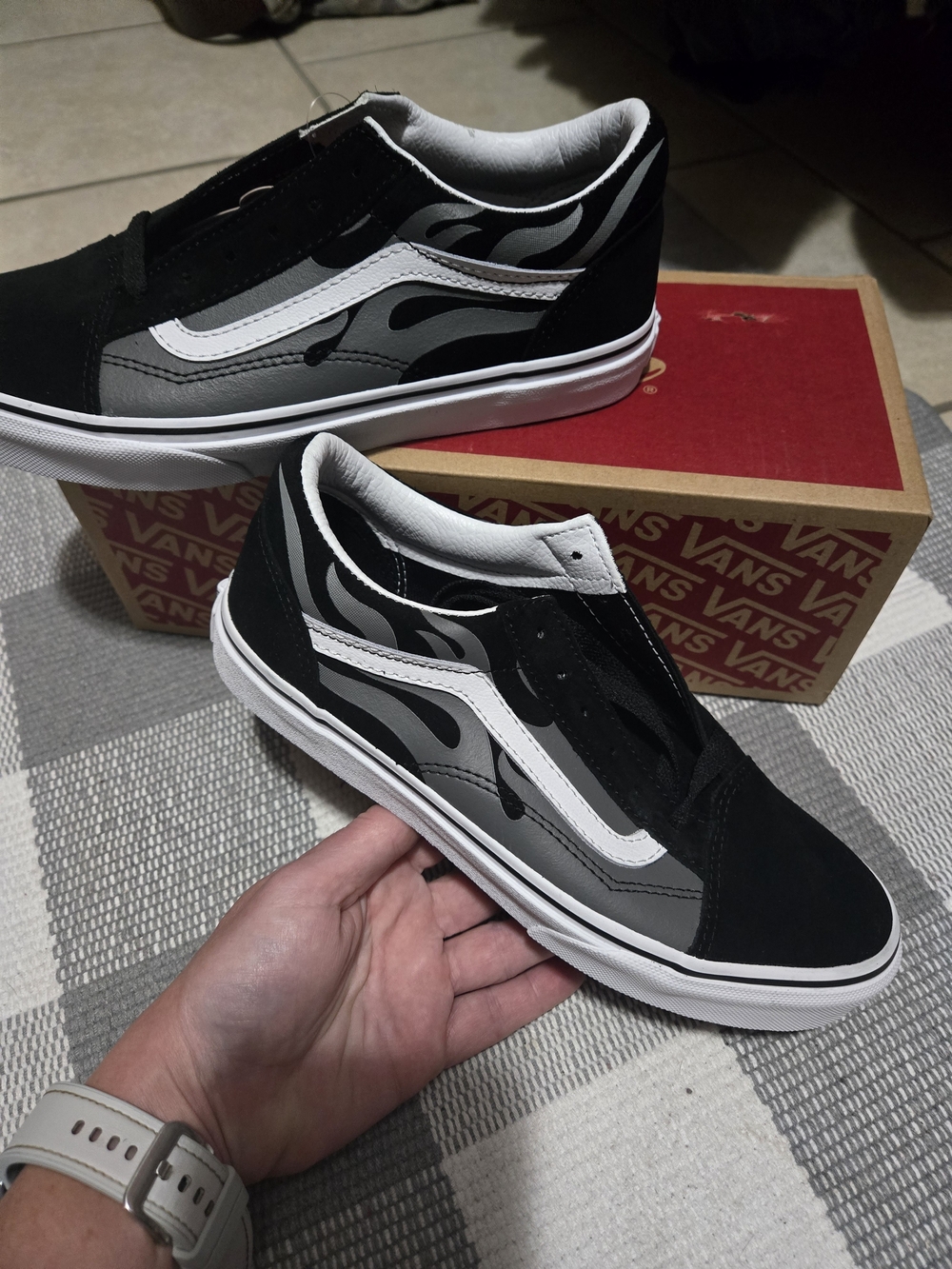 Vans Old Skool Black & Gray Flame Skate Shoes - Women's 7, Junior 6